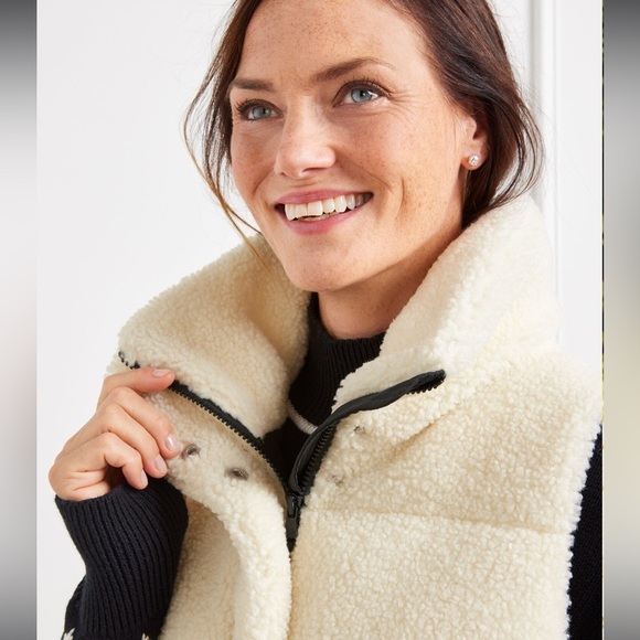 Talbots QUILTED SHERPA PUFFER VEST - Picture 3 of 8